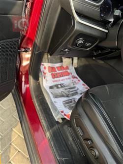 جیپ L گراند شیرۆکی